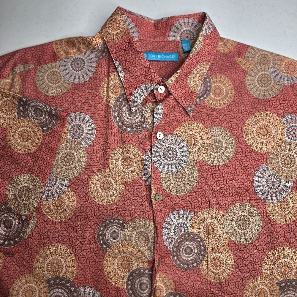 TORI RICHARD Men's XL Red Orange Geometric Print Short Sleeve Shirt -2814